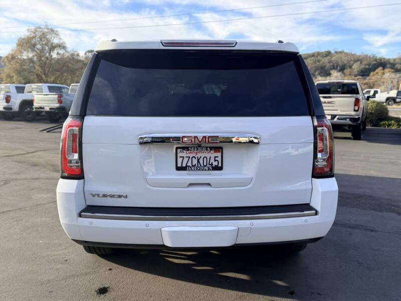 2017 GMC Yukon Denali