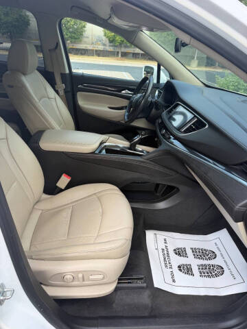 2020 Buick Enclave Essence