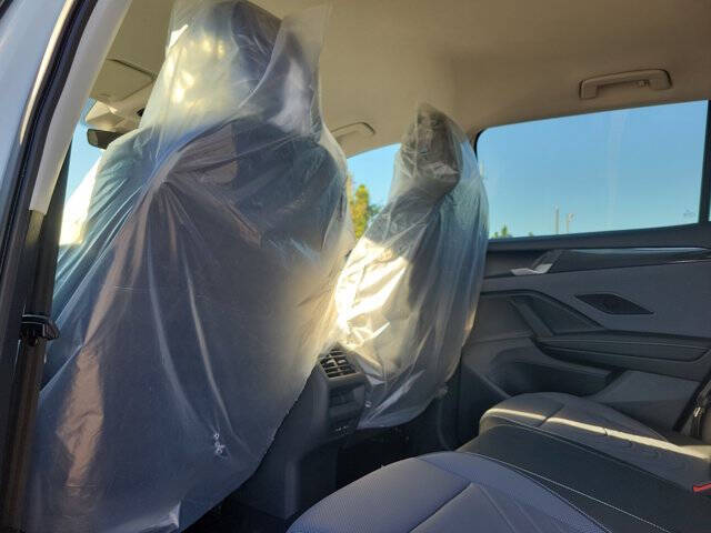 2025 Volkswagen Tiguan SE