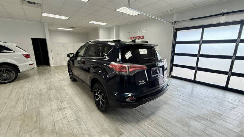 2017 Toyota RAV4 SE