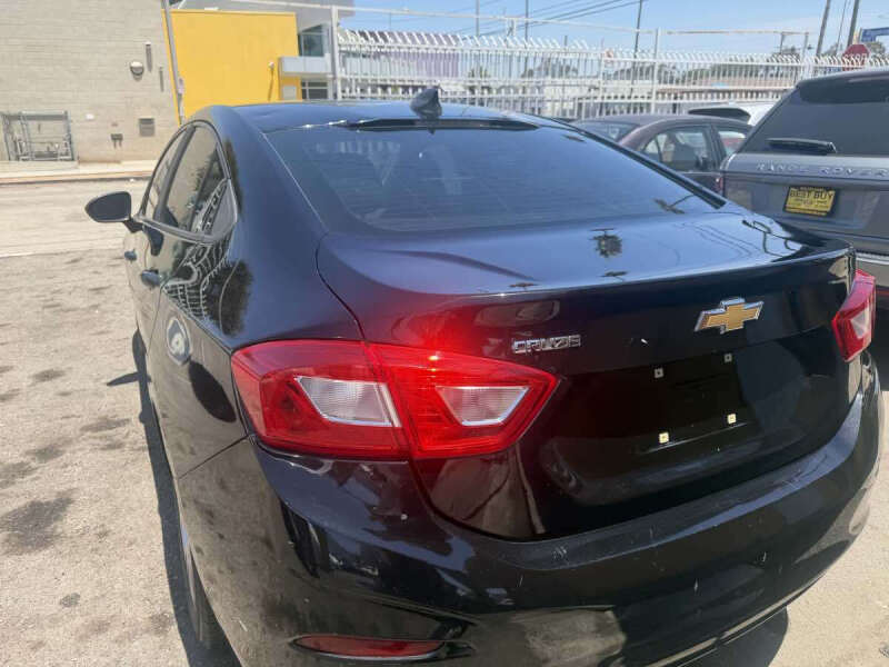 2017 Chevrolet Cruze LS Auto