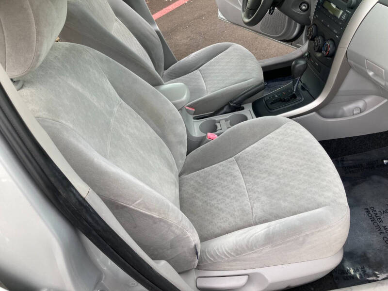 2009 Toyota Corolla LE