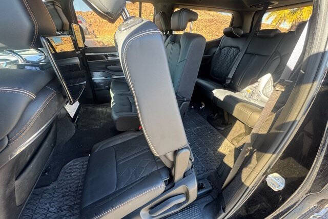 2022 Jeep Grand Wagoneer Series III