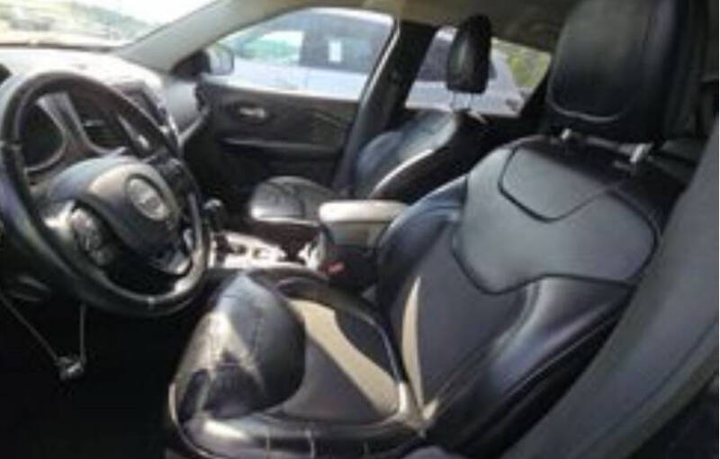 2019 Jeep Cherokee Altitude