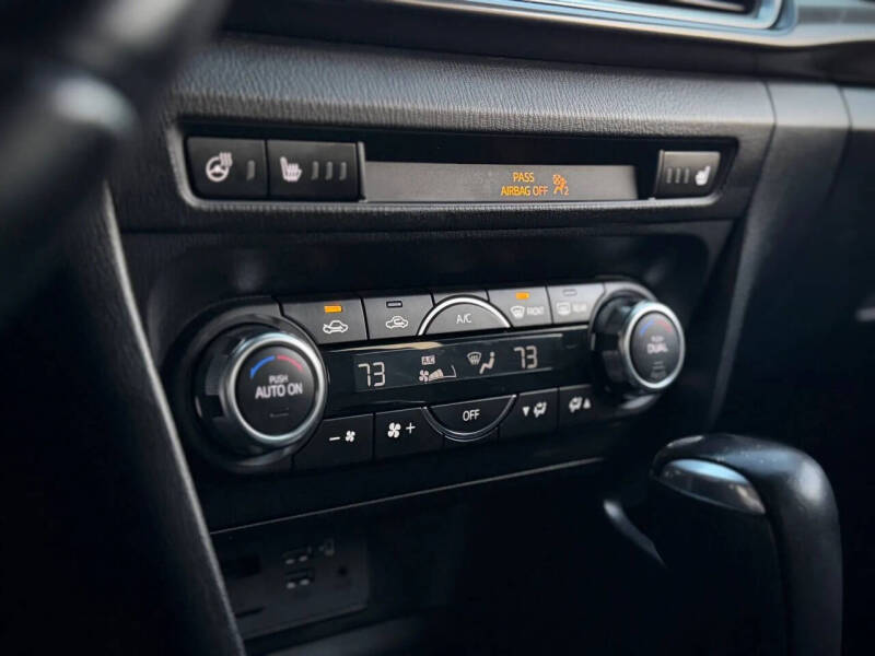 2018 Mazda MAZDA3 Grand Touring