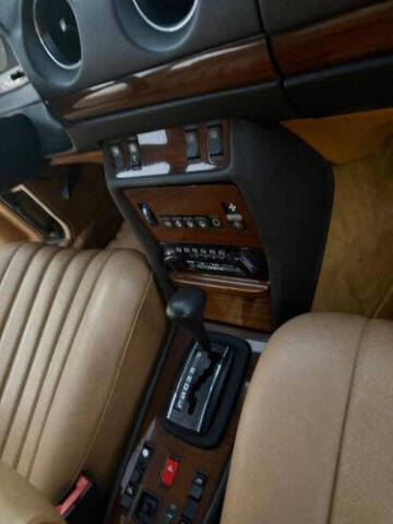 1983 Mercedes-Benz 300-Class