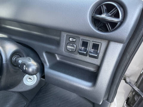 2000 Toyota BB
