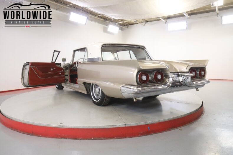 1959 Ford Thunderbird
