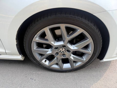 2015 Volkswagen Golf R 4Motion