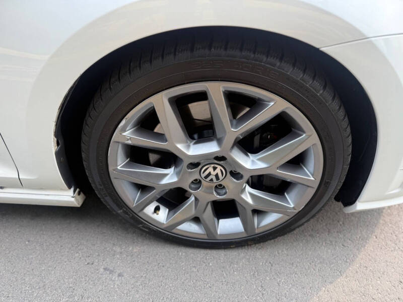 2015 Volkswagen Golf R 4Motion