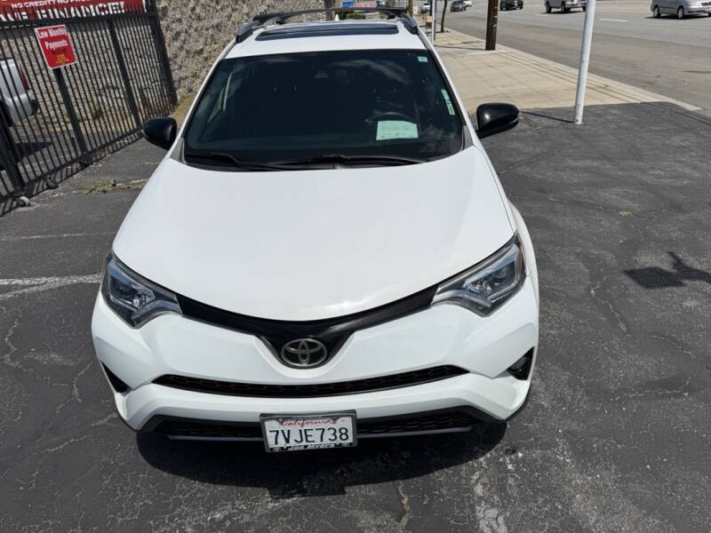 2017 Toyota RAV4 SE