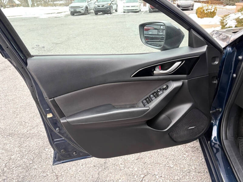 2016 Mazda MAZDA3 i Touring