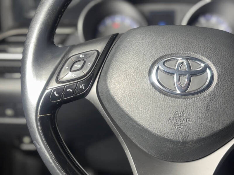 2018 Toyota C-HR XLE