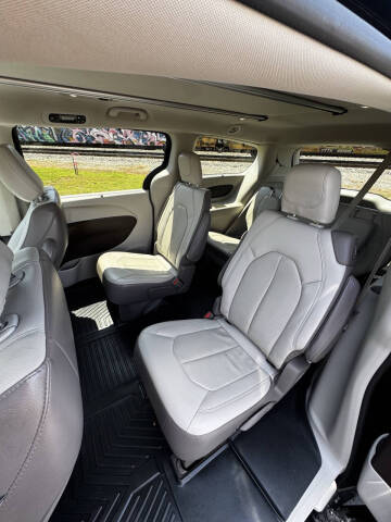 2019 Chrysler Pacifica Touring L