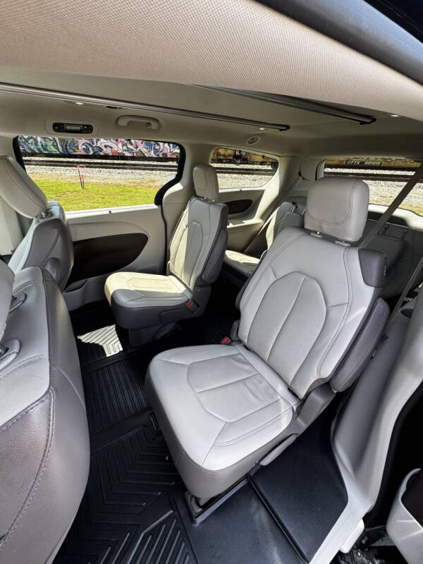 2019 Chrysler Pacifica Touring L