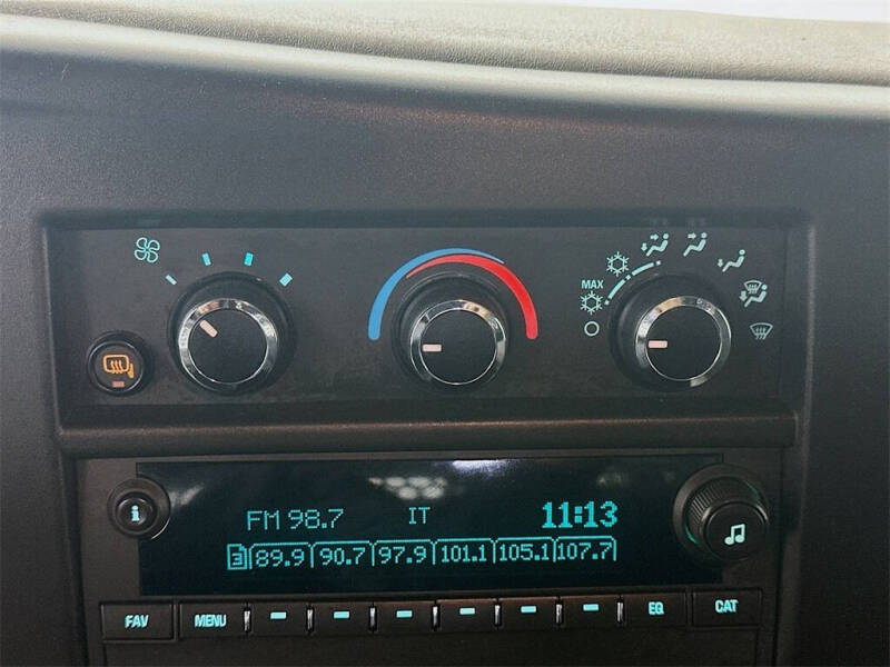 2024 Chevrolet Express 2500