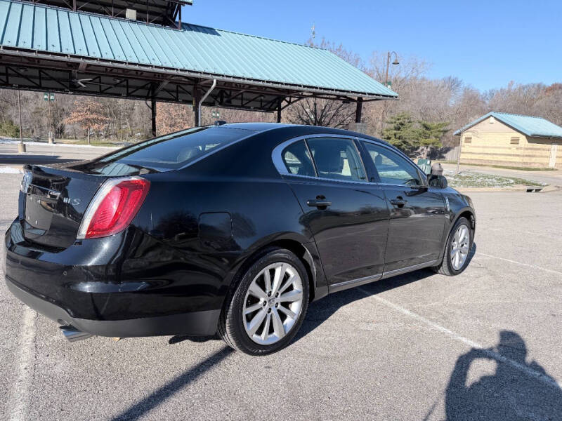 2010 Lincoln MKS