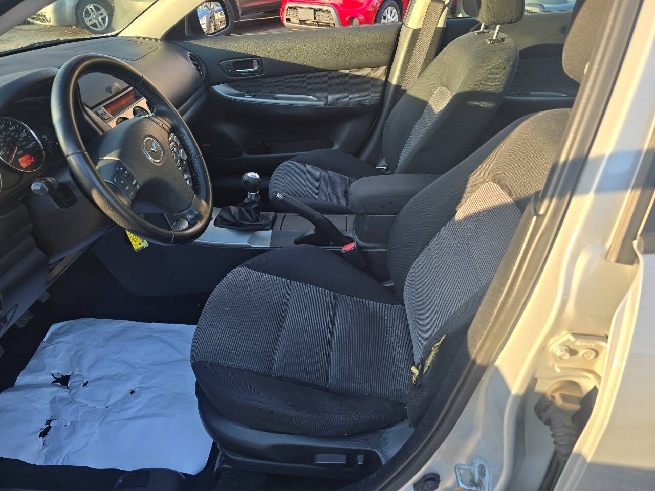 2005 Mazda Mazda6 for sale at QUEENSGATE AUTO SALES in York, PA