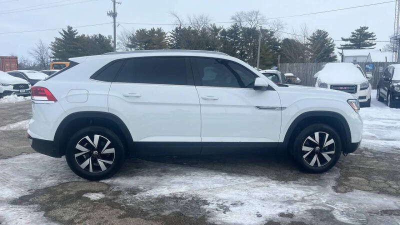 2020 Volkswagen Atlas Cross Sport SE 4Motion