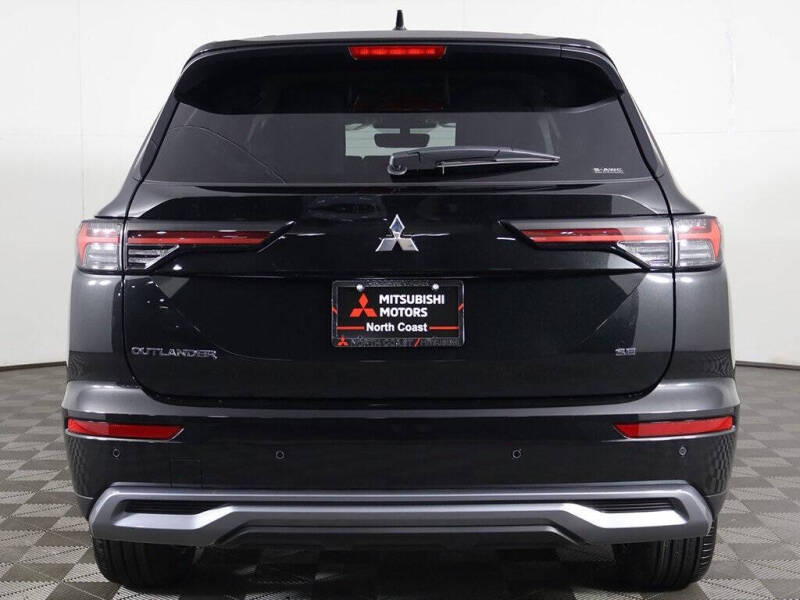 2025 Mitsubishi Outlander SE