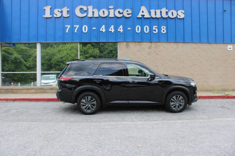 2023 Nissan Pathfinder SV