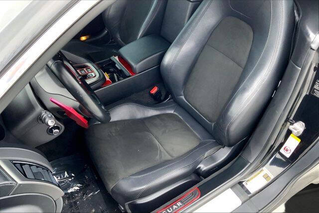 2017 Jaguar F-TYPE Premium