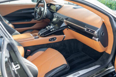 2025 Aston Martin Vantage