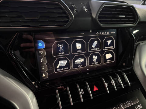 2020 Lamborghini Urus