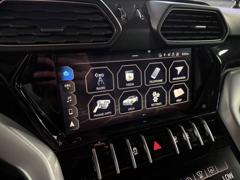 2020 Lamborghini Urus