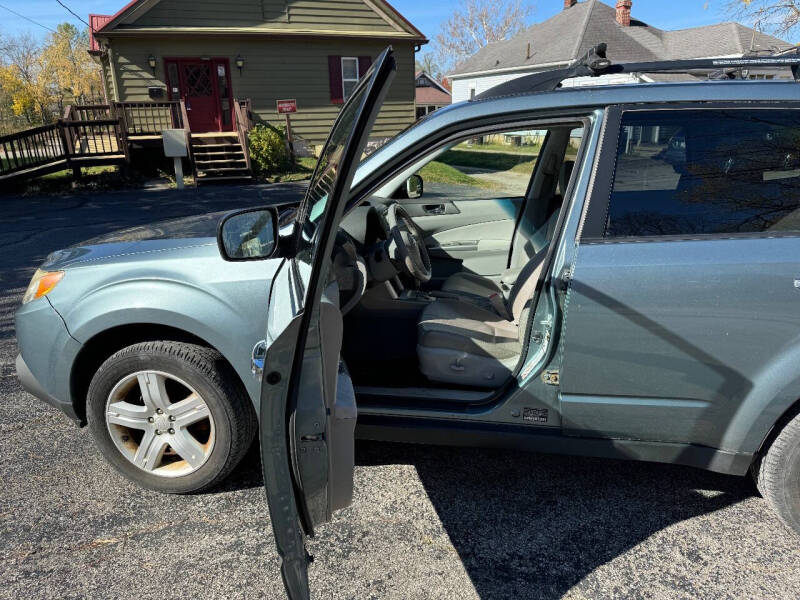 2009 Subaru Forester 2.5X Limited photo 23