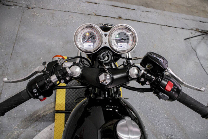 2017 Triumph Thruxton 1200