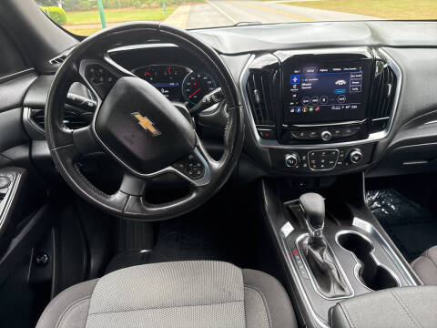 2022 Chevrolet Traverse LT Cloth
