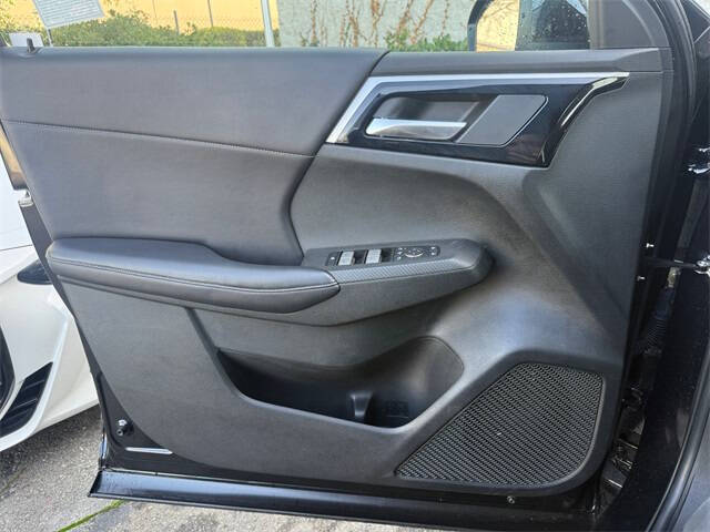 2023 Mitsubishi Outlander PHEV