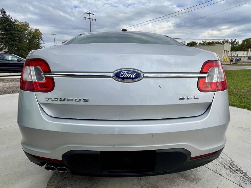 2012 Ford Taurus SEL