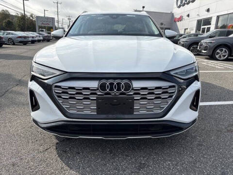 2024 Audi Q8 e-tron quattro Premium Plus