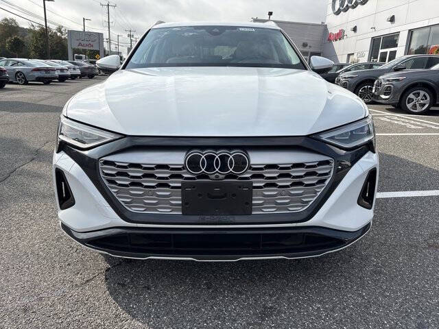 2024 Audi Q8 e-tron quattro Premium Plus