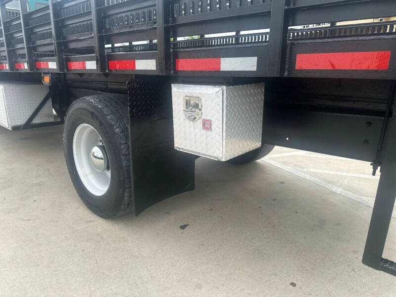 2001 Freightliner FL70