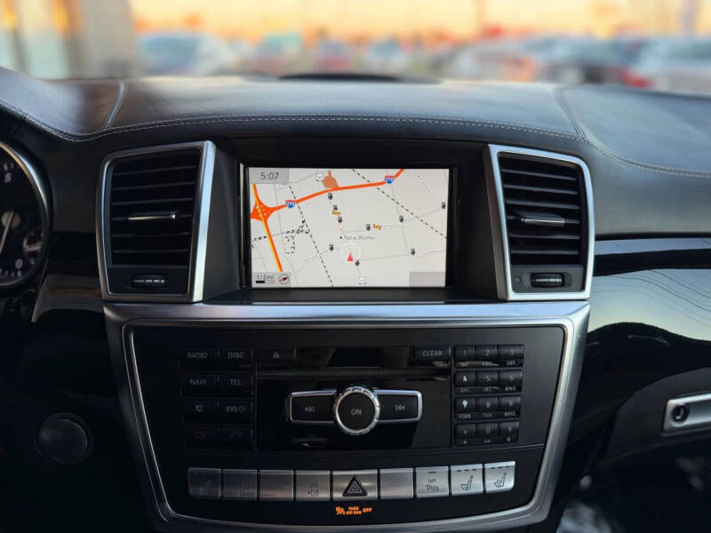 2015 Mercedes-Benz GL-Class GL 550 4MATIC