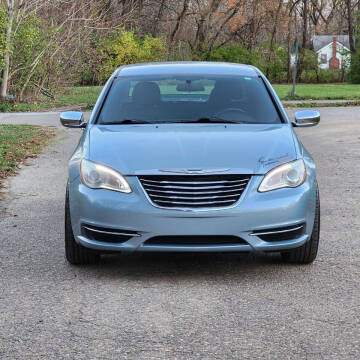 2013 Chrysler 200 for sale at SBM AUTO SALES in Anderson IN