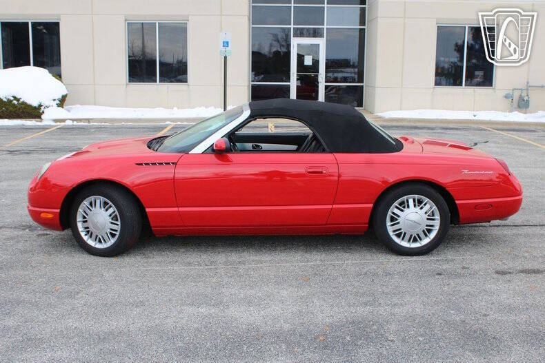 2002 Ford Thunderbird Deluxe