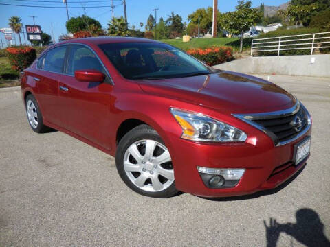 2015 Nissan Altima for sale at ARAX AUTO SALES in Tujunga CA