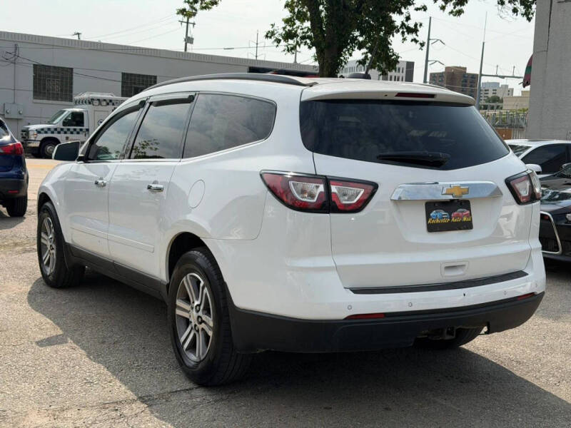 2017 Chevrolet Traverse LT