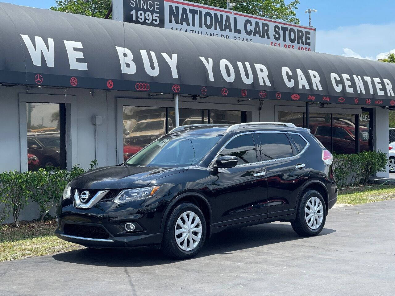 2014 Nissan Rogue  - $10,900