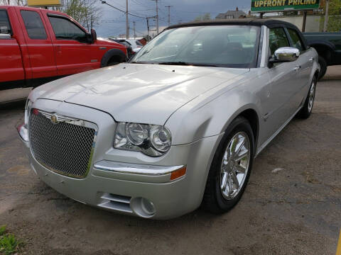 2006 Chrysler 300 for sale at MEDINA WHOLESALE LLC in Wadsworth OH