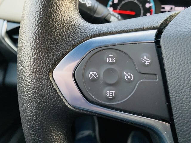 2022 Chevrolet Traverse LS