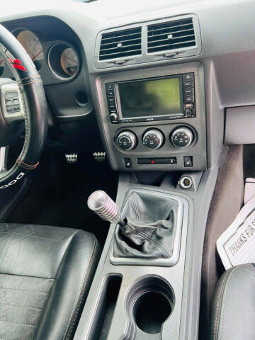 2011 Dodge Challenger R/T Plus