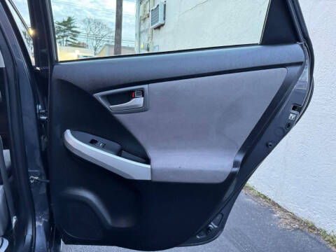 2013 Toyota Prius Three