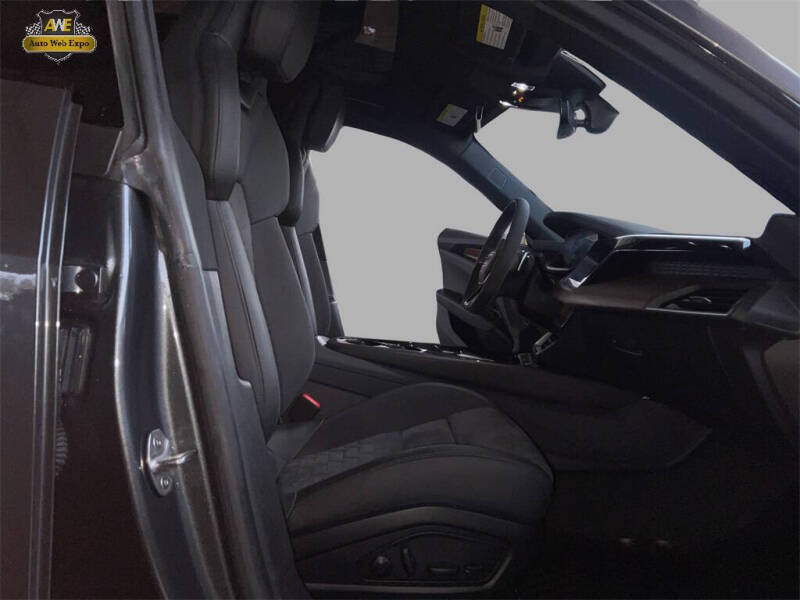 2022 Audi e-tron GT quattro Premium Plus