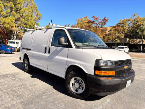 2023 Chevrolet Express 2500