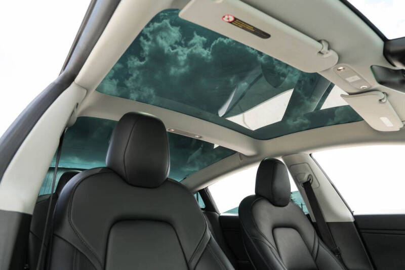 2019 Tesla Model 3 Mid Range